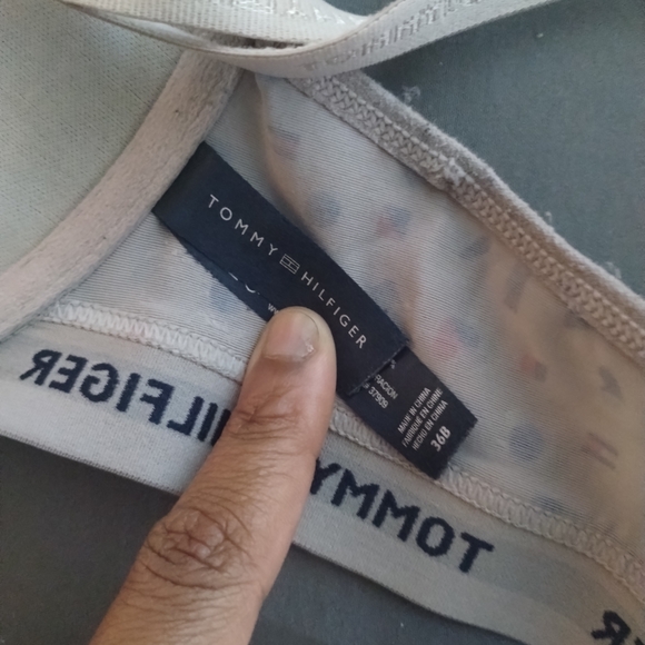 Tommy Hilfiger Geometric Print Bra - Picture 2 of 4